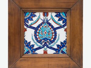 Iznik Tile in Wood Frame with Rumi/Islimi - Hatai Patern